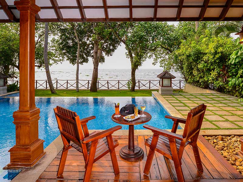 zuri kumarkom resort pool vila